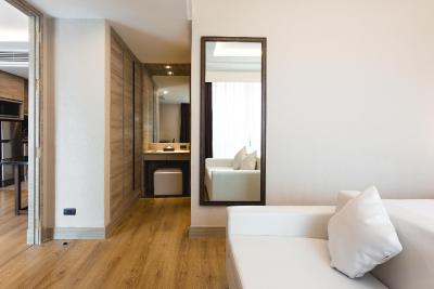 آدلفی فورتی-ناین