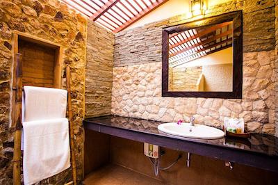 گراند مانیتا بیچ ریزرت