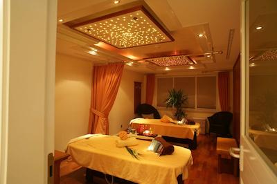 هانسیتیسهر هف