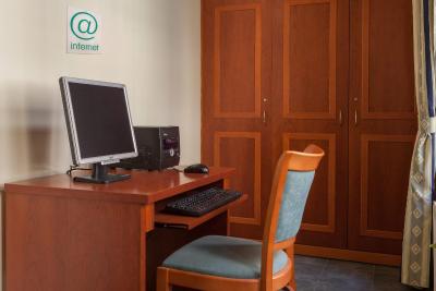 اوگوستوز ات اُتو