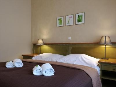 اوگوستوز ات اُتو