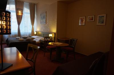 اوگوستوز ات اُتو