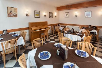 اوگوستوز ات اُتو