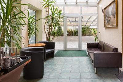 اوگوستوز ات اُتو