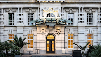 اوانی مترپلیز اوکلاند رسیدنسز