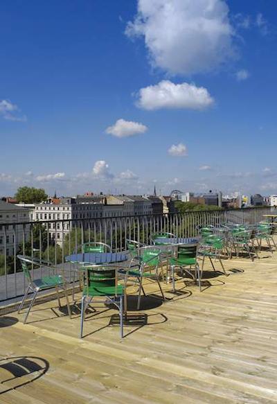 هاپی بد هستل