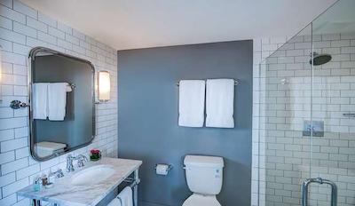 کلینتون هتل اسود بیچ