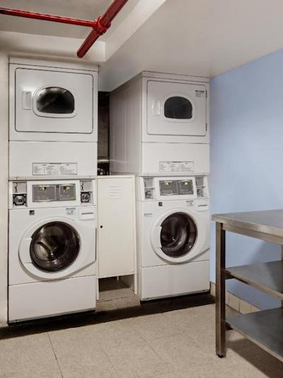 سنترال پارک وست هستل