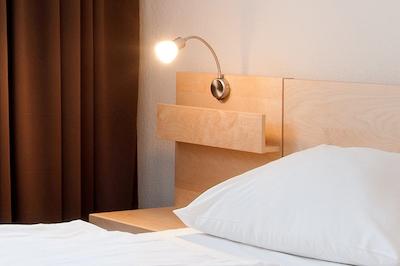 نووم هتل لیچتبورگ برلین ام کورفورستندام