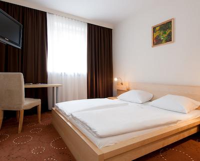 نووم هتل لیچتبورگ برلین ام کورفورستندام