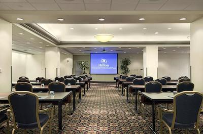 هیلتون سینسیناتی ندرلاند پلازا