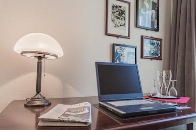 ماکسکس هتل جنا