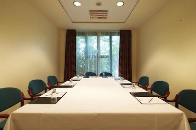 ماکسکس هتل جنا