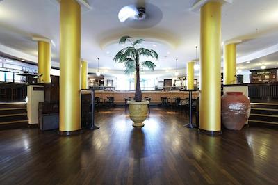 ماکسکس هتل جنا