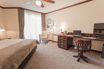 ماکسکس هتل جنا