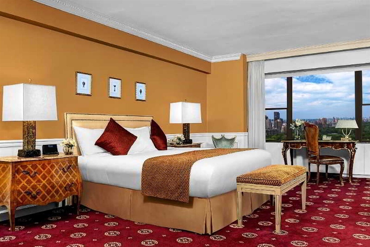 Park Lane Hotel