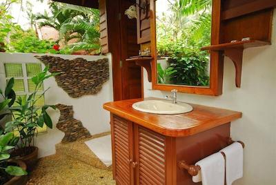 بان مای کتیجز