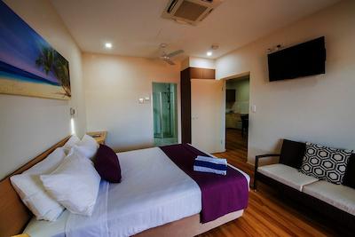 کلوب ترپیکال ریزرت داروین