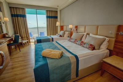 سنسیتیو پرمیوم ریزورت