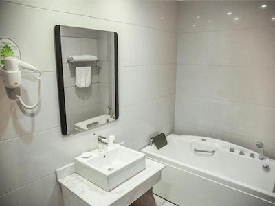 گرینتری الیانس نانتونگ روگاو جیوهوا تون گوورنمنت هتل