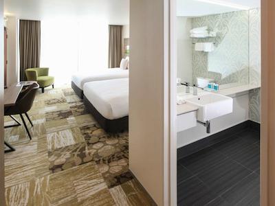 نوتل نو پلیمود هبسُن