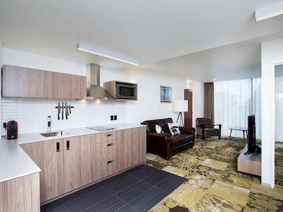 نوتل نو پلیمود هبسُن