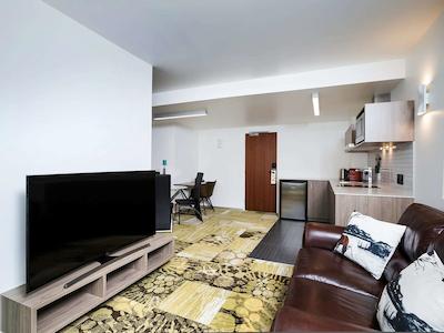 نوتل نو پلیمود هبسُن