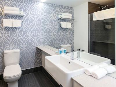 نوتل نو پلیمود هبسُن