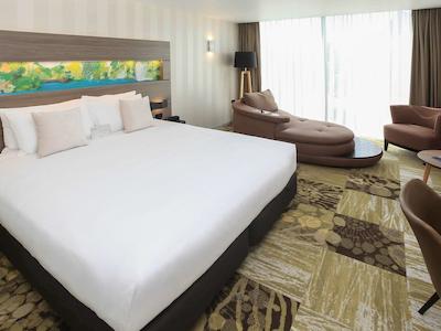 نوتل نو پلیمود هبسُن