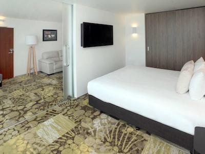 نوتل نو پلیمود هبسُن