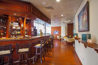 کاپتانیز لیماسل هتل