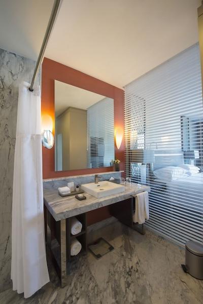 گراند فیستا امریکانا پوبلا انجلپلیز