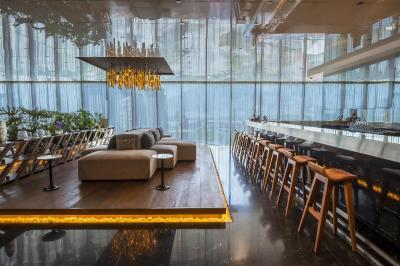 گراند فیستا امریکانا-منتری وال