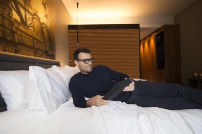 گراند فیستا امریکانا-منتری وال