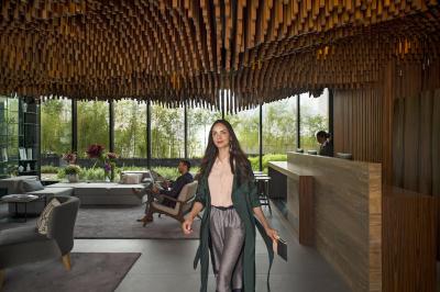 گراند فیستا امریکانا-منتری وال