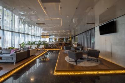 گراند فیستا امریکانا-منتری وال