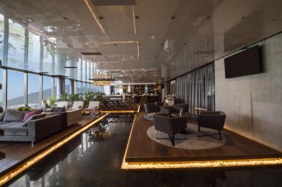 گراند فیستا امریکانا-منتری وال