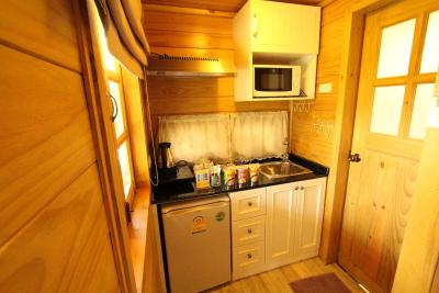 ات رزیدنس سووارنابومی