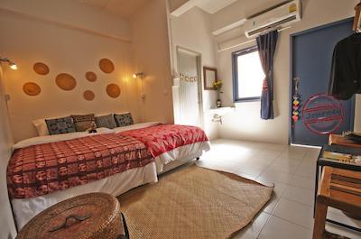 فیلگود@جورنی هاستل