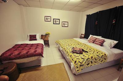 فیلگود@جورنی هاستل