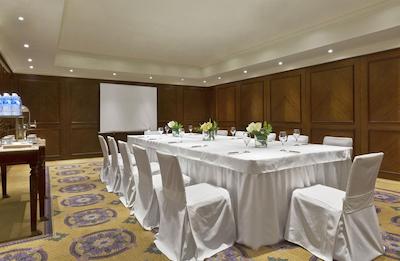 پارک تور ا لوکسوری کالکشن هتل بونز آیرز