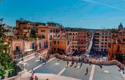 ریال سویت ترینیت دی منتی