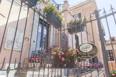 ریال سویت ترینیت دی منتی