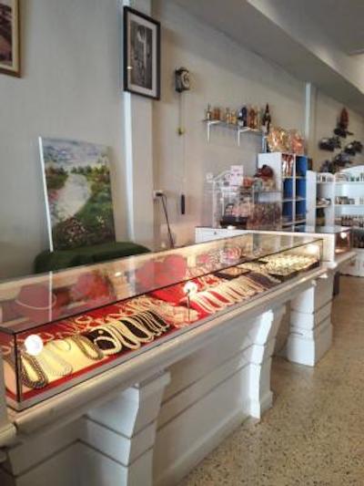 گوتوم هاستل اند رستورانت