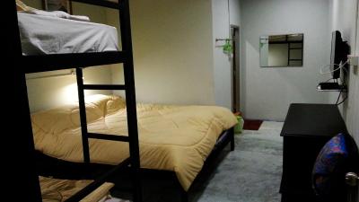 گوتوم هاستل اند رستورانت