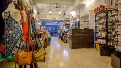 گوتوم هاستل اند رستورانت