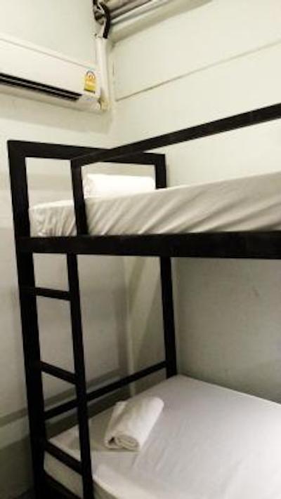 گوتوم هاستل اند رستورانت