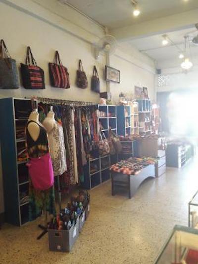 گوتوم هاستل اند رستورانت