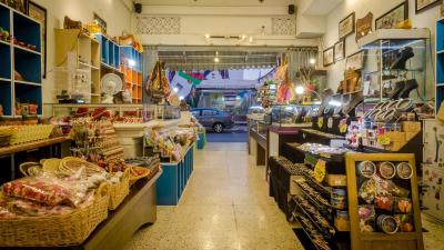 گوتوم هاستل اند رستورانت