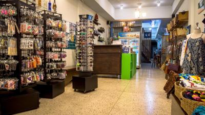 گوتوم هاستل اند رستورانت